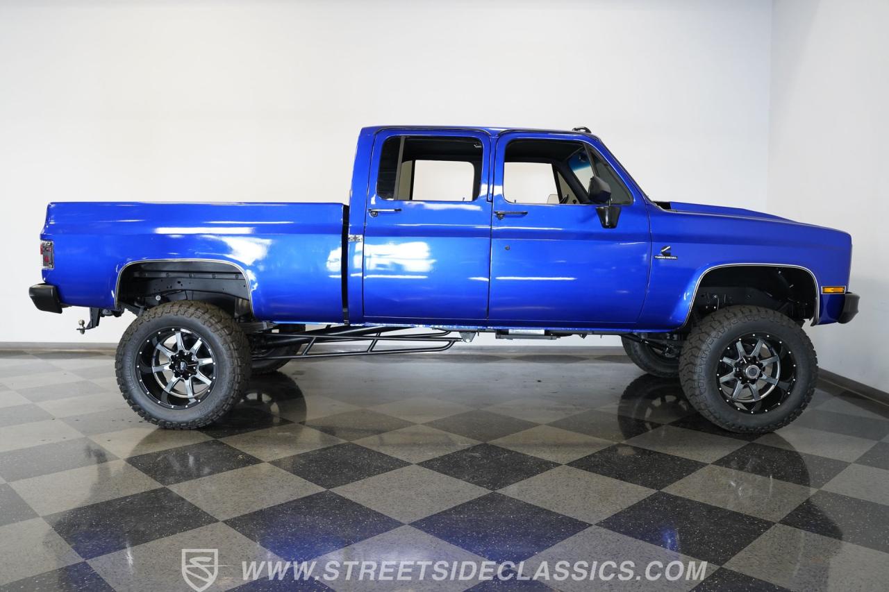 1984 Chevrolet K30 Silverado 4X4 3+3 CREW