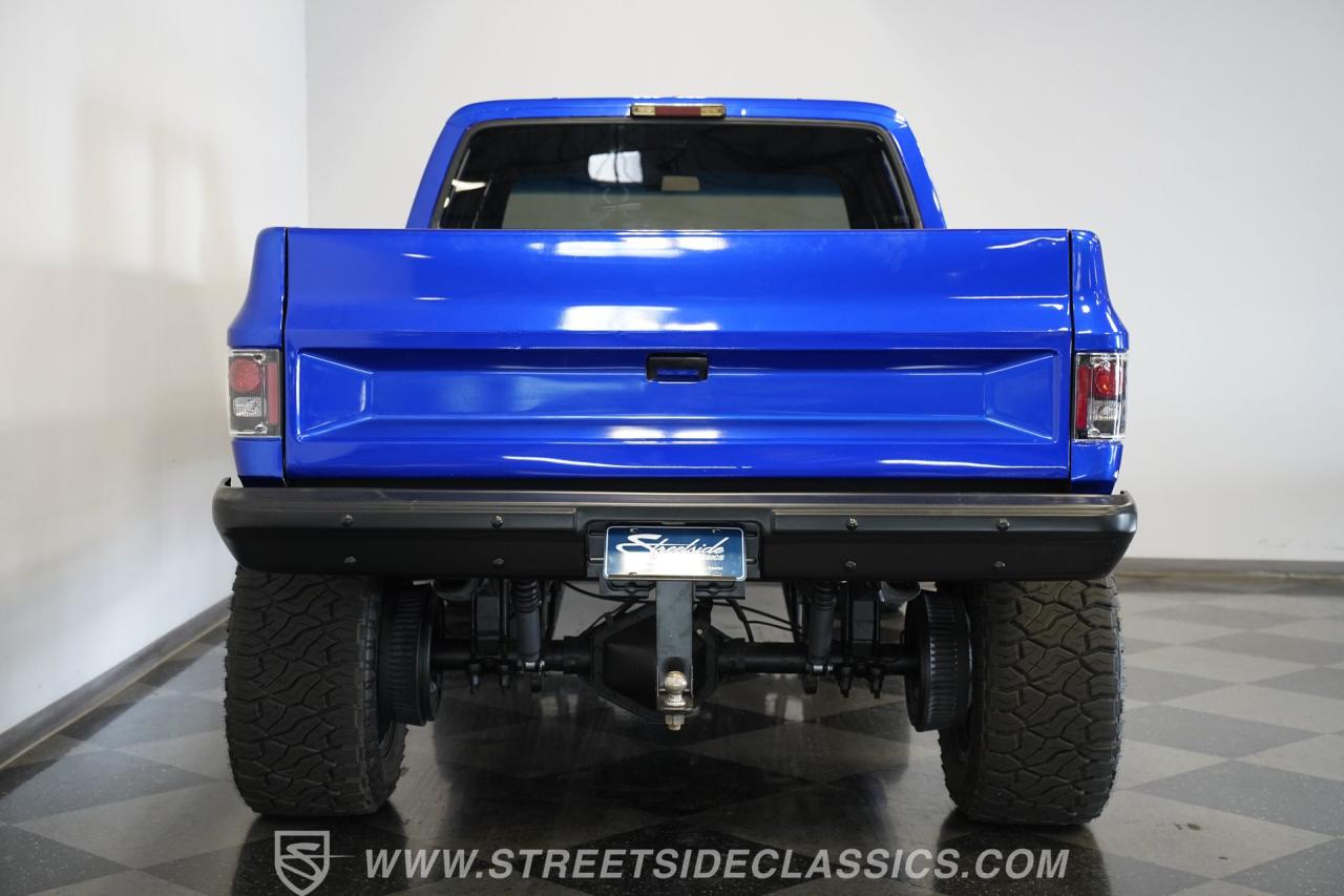 1984 Chevrolet K30 Silverado 4X4 3+3 CREW