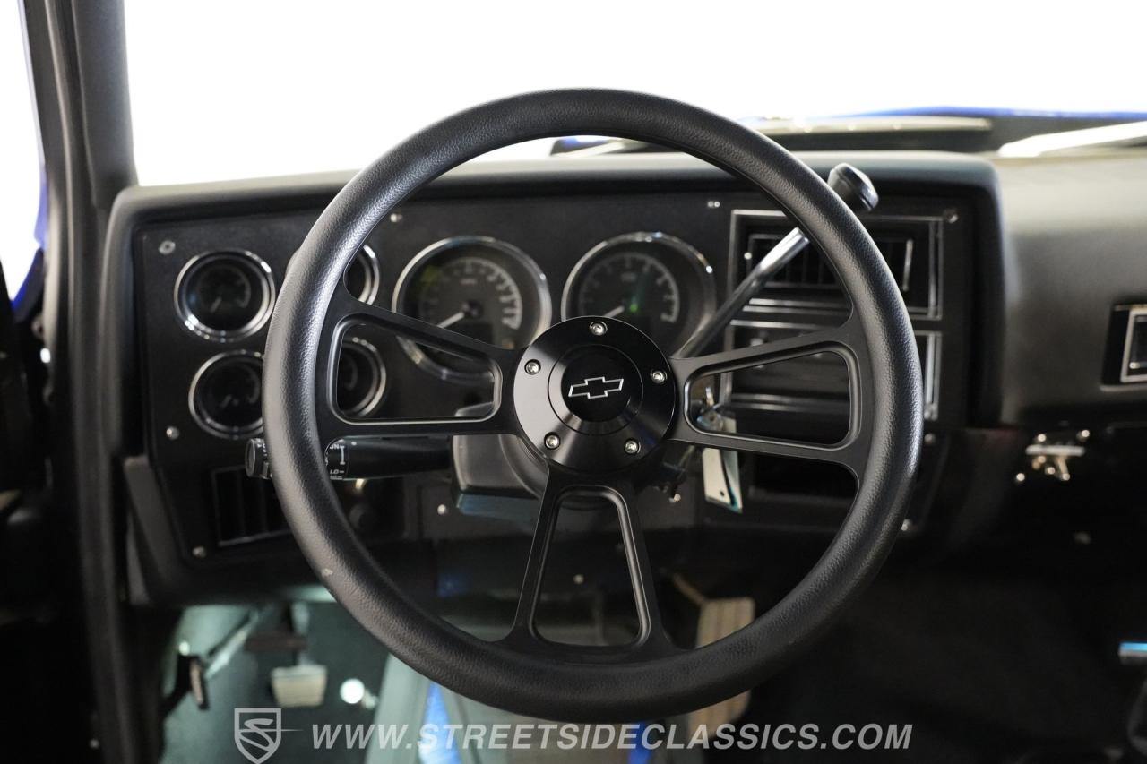 1984 Chevrolet K30 Silverado 4X4 3+3 CREW