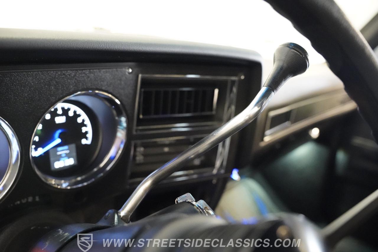 1984 Chevrolet K30 Silverado 4X4 3+3 CREW