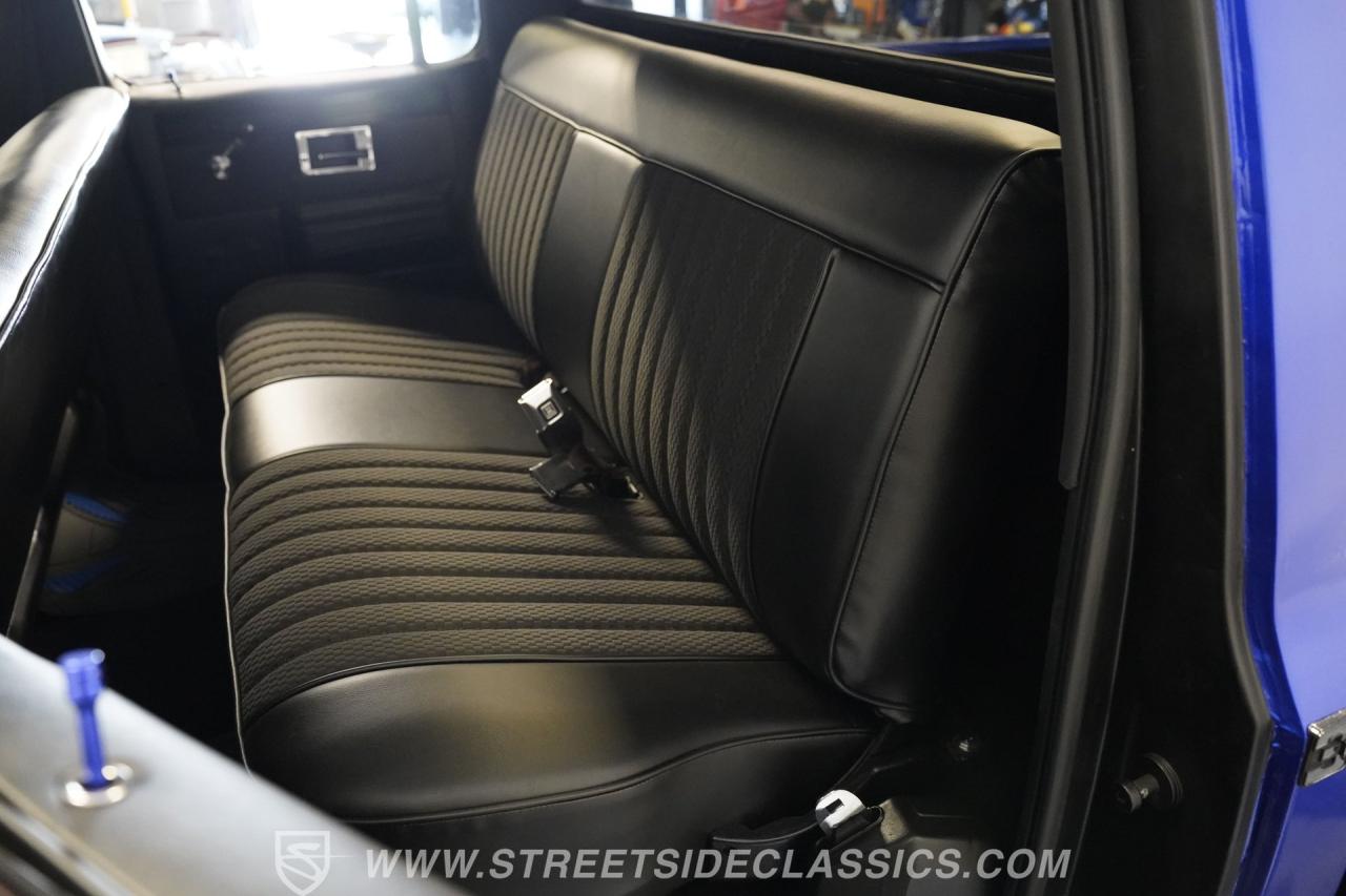 1984 Chevrolet K30 Silverado 4X4 3+3 CREW