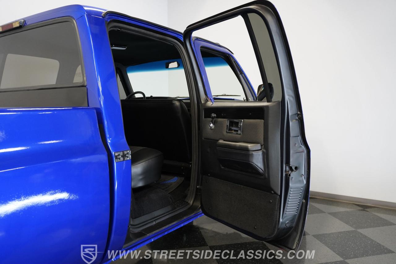 1984 Chevrolet K30 Silverado 4X4 3+3 CREW