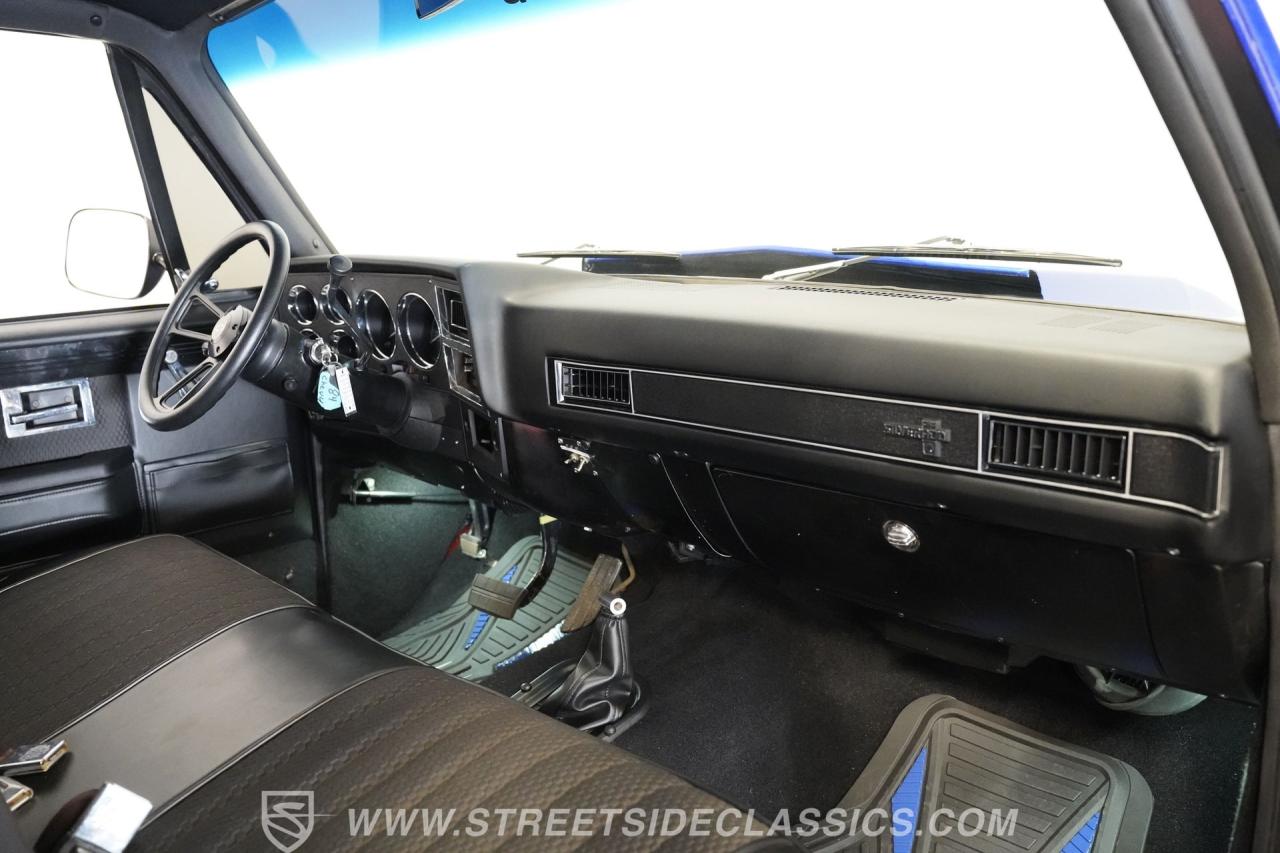 1984 Chevrolet K30 Silverado 4X4 3+3 CREW