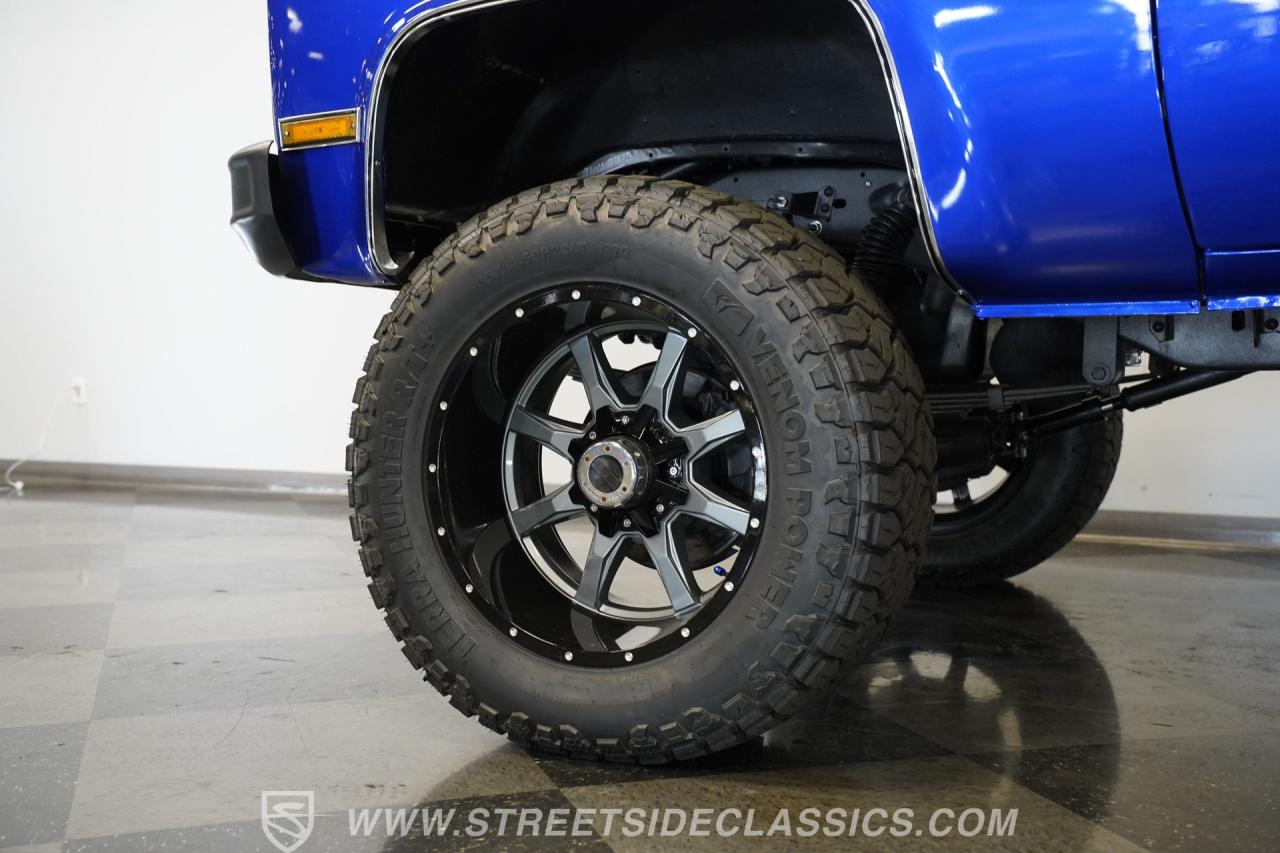 1984 Chevrolet K30 Silverado 4X4 3+3 CREW