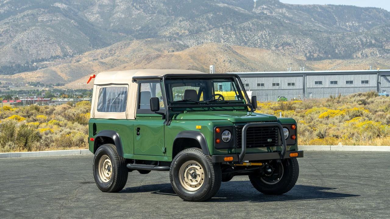 1994 Land Rover Defender 90 NAS LS-Conversion
