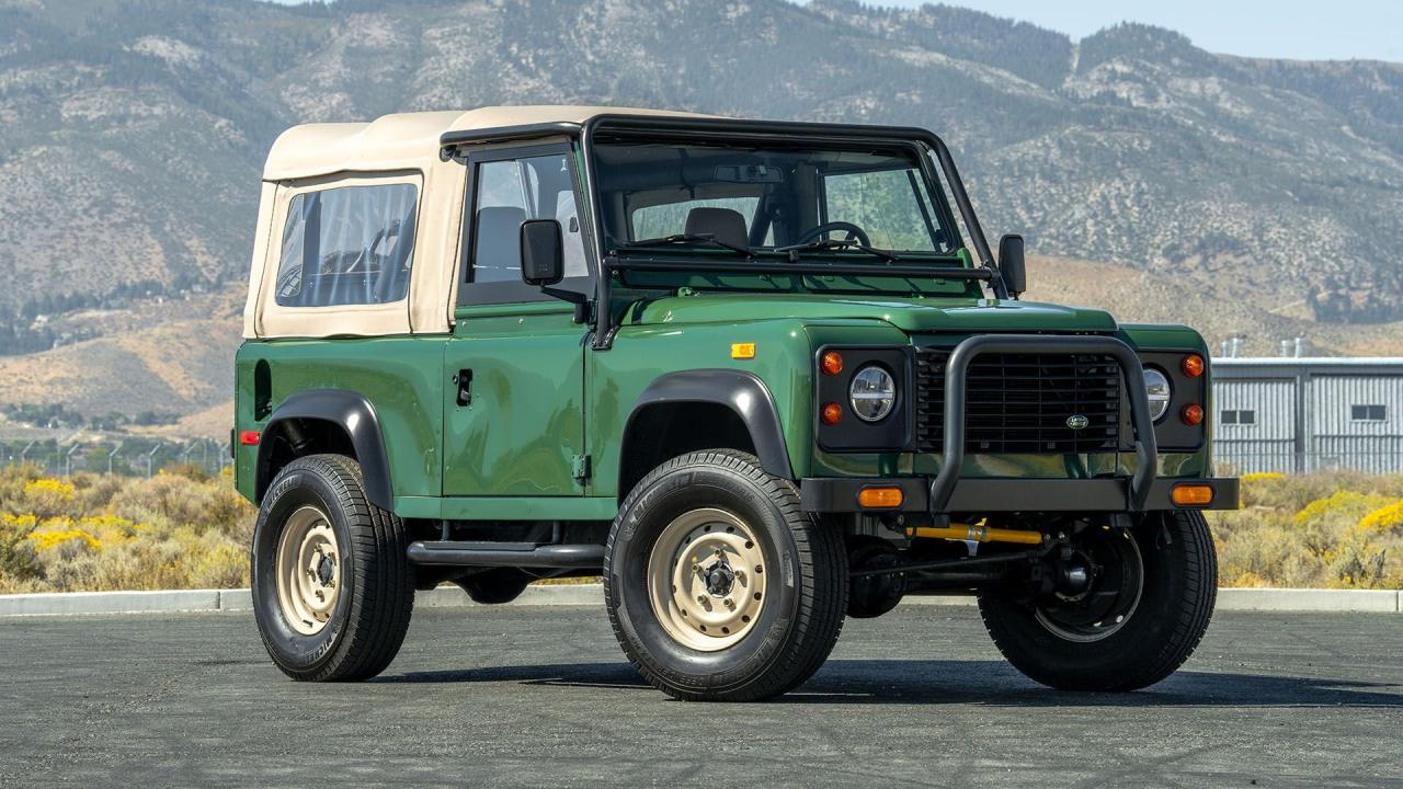 1994 Land Rover Defender 90 NAS LS-Conversion