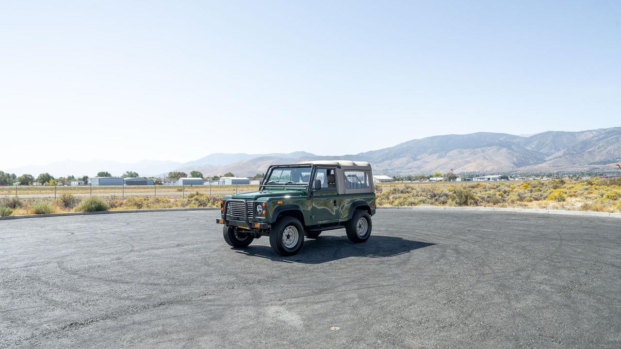 1994 Land Rover Defender 90 NAS LS-Conversion