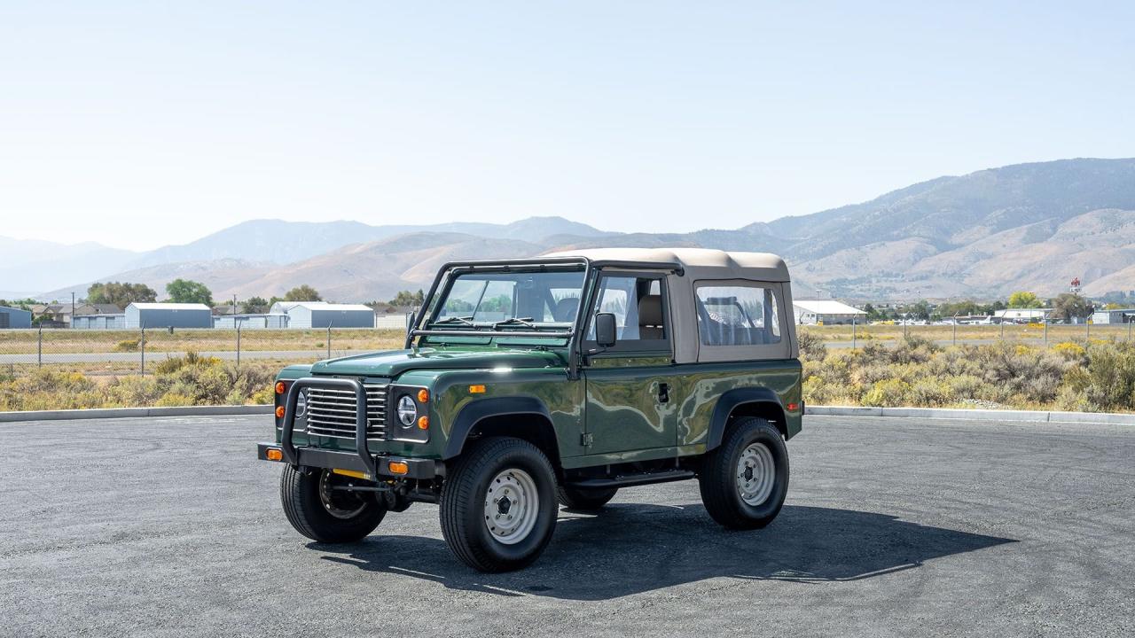 1994 Land Rover Defender 90 NAS LS-Conversion