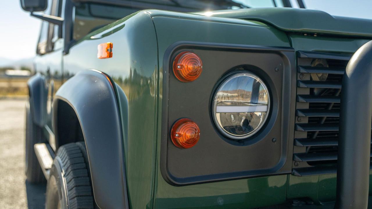 1994 Land Rover Defender 90 NAS LS-Conversion