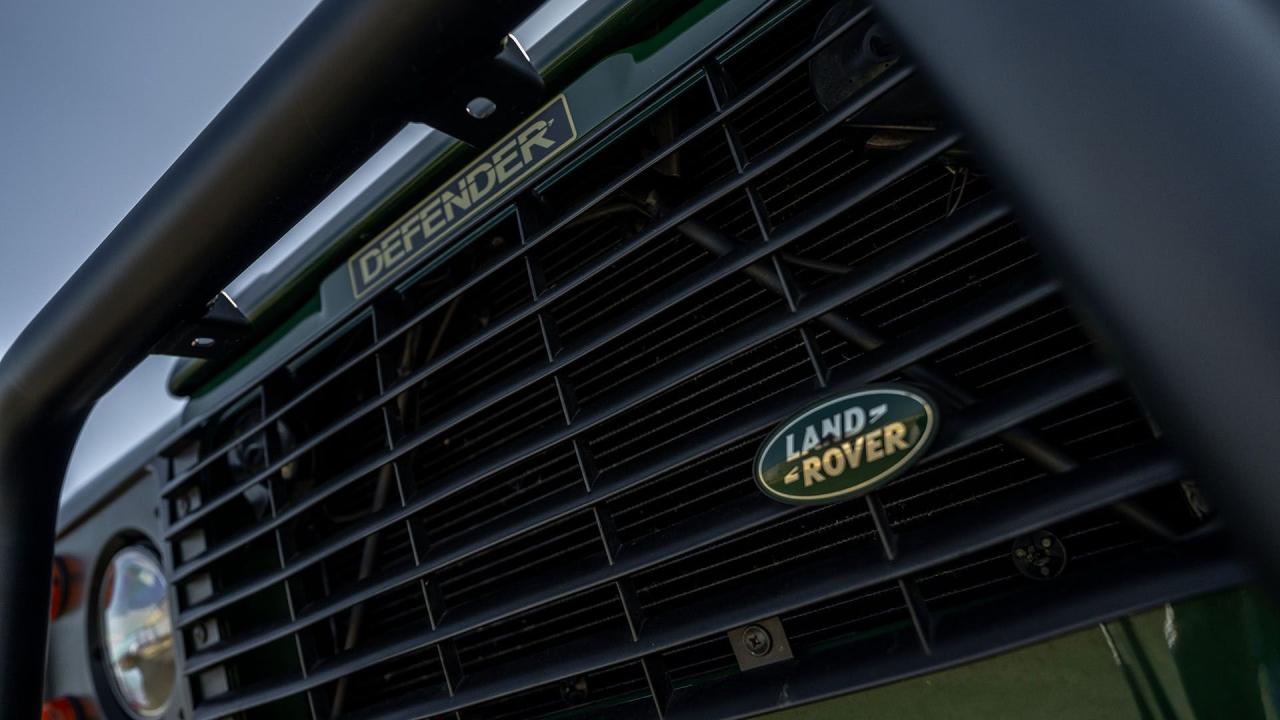 1994 Land Rover Defender 90 NAS LS-Conversion