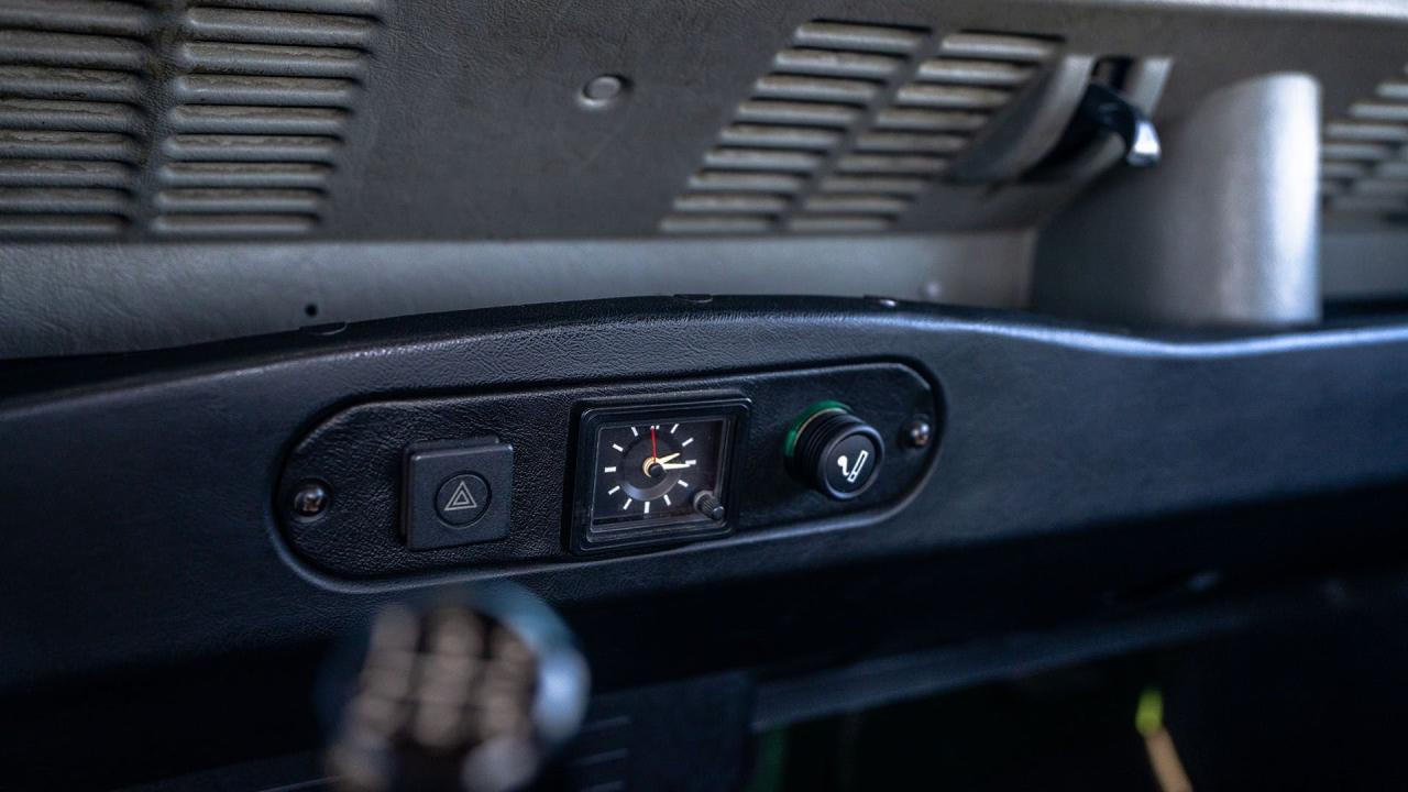 1994 Land Rover Defender 90 NAS LS-Conversion