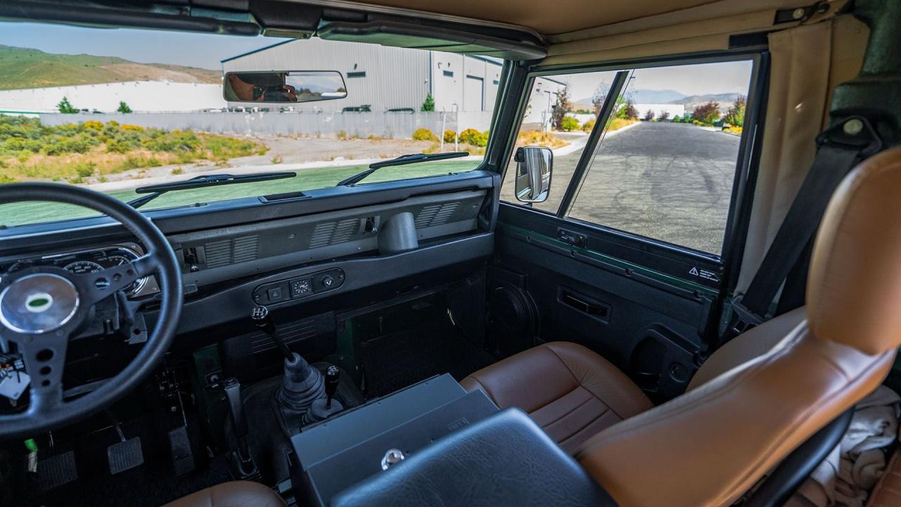 1994 Land Rover Defender 90 NAS LS-Conversion