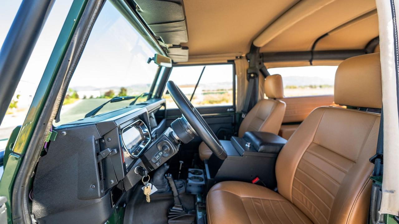 1994 Land Rover Defender 90 NAS LS-Conversion