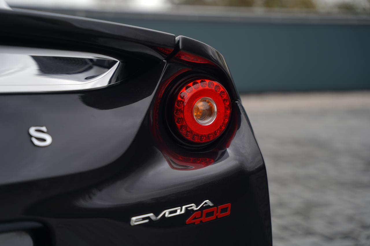 2016 Lotus Evora 