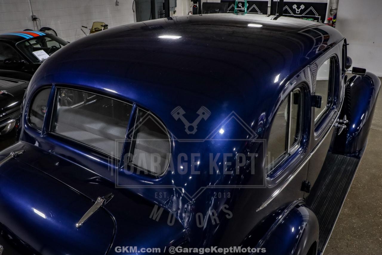 1936 Cadillac Series 75 Fleetwood