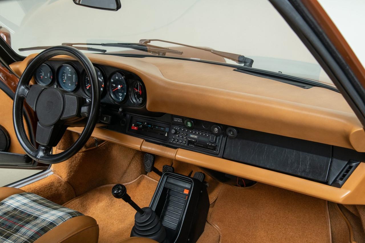 1976 Porsche 911 Carrera 2.7 MFI