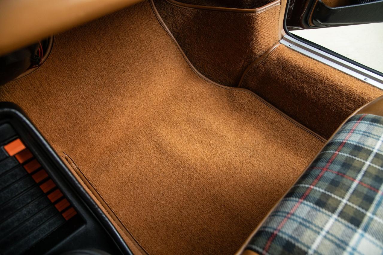 1976 Porsche 911 Carrera 2.7 MFI