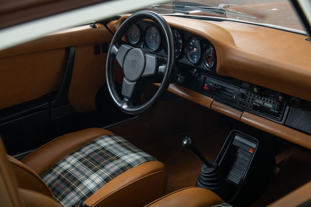 1976 Porsche 911 Carrera 2.7 MFI