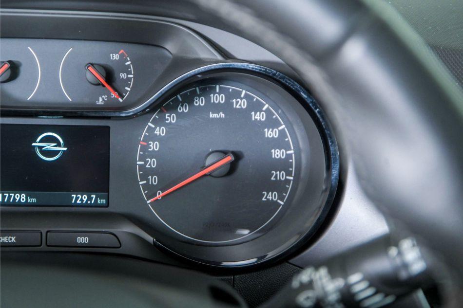 2020 Opel Crossland X