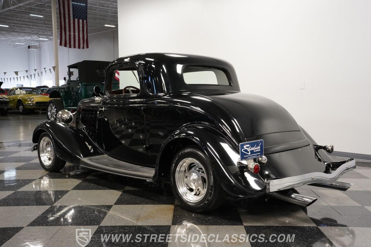 1934 Ford 3-Window Coupe