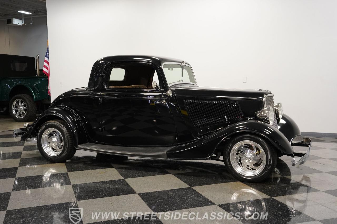 1934 Ford 3-Window Coupe