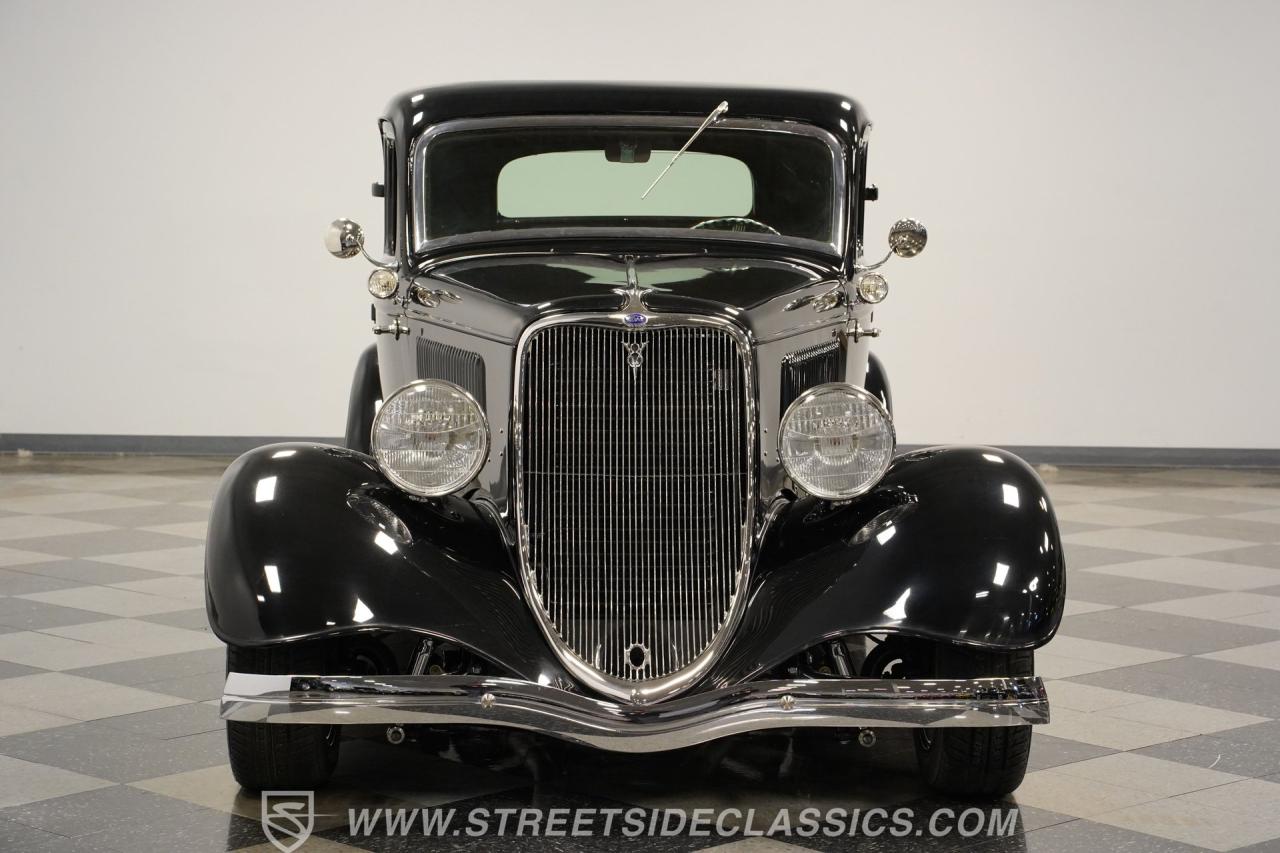 1934 Ford 3-Window Coupe