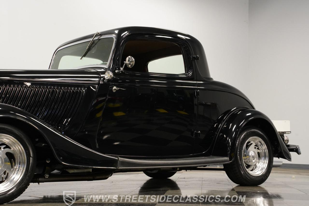 1934 Ford 3-Window Coupe