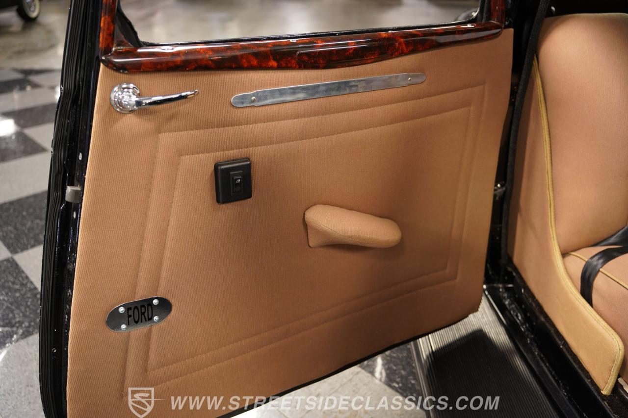 1934 Ford 3-Window Coupe