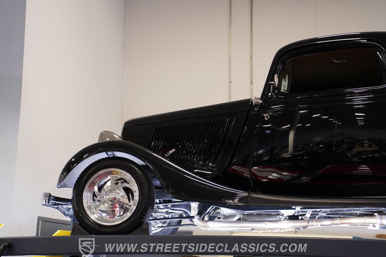 1934 Ford 3-Window Coupe