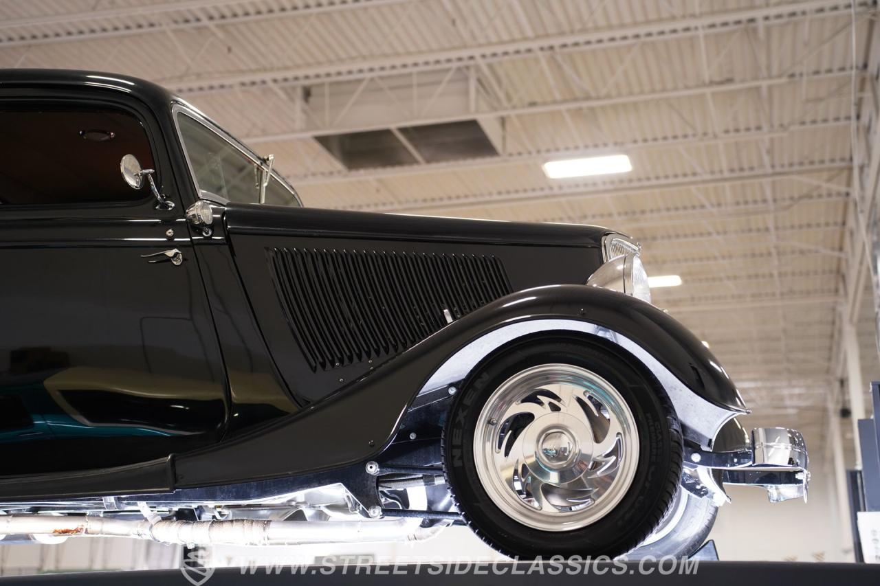 1934 Ford 3-Window Coupe