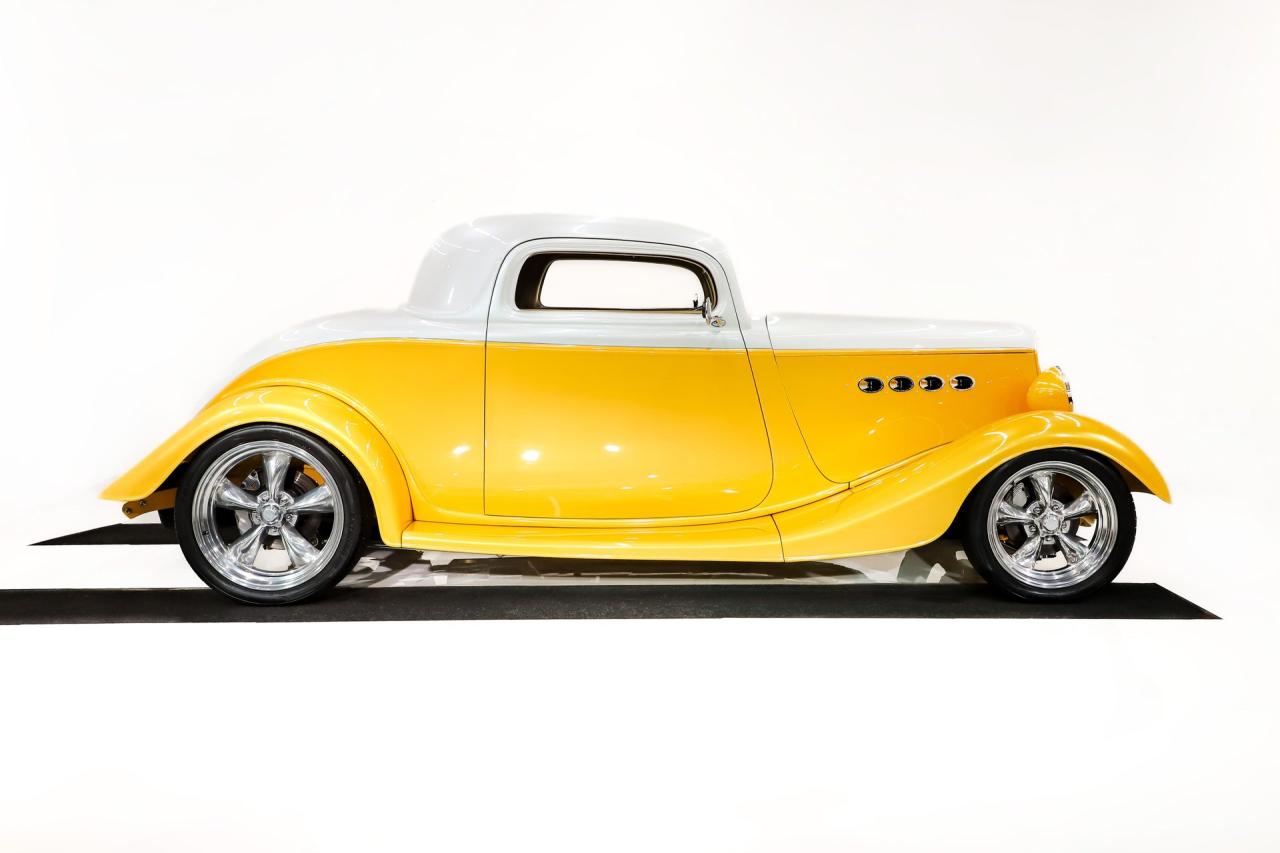 1933 Ford 3 Window Coupe