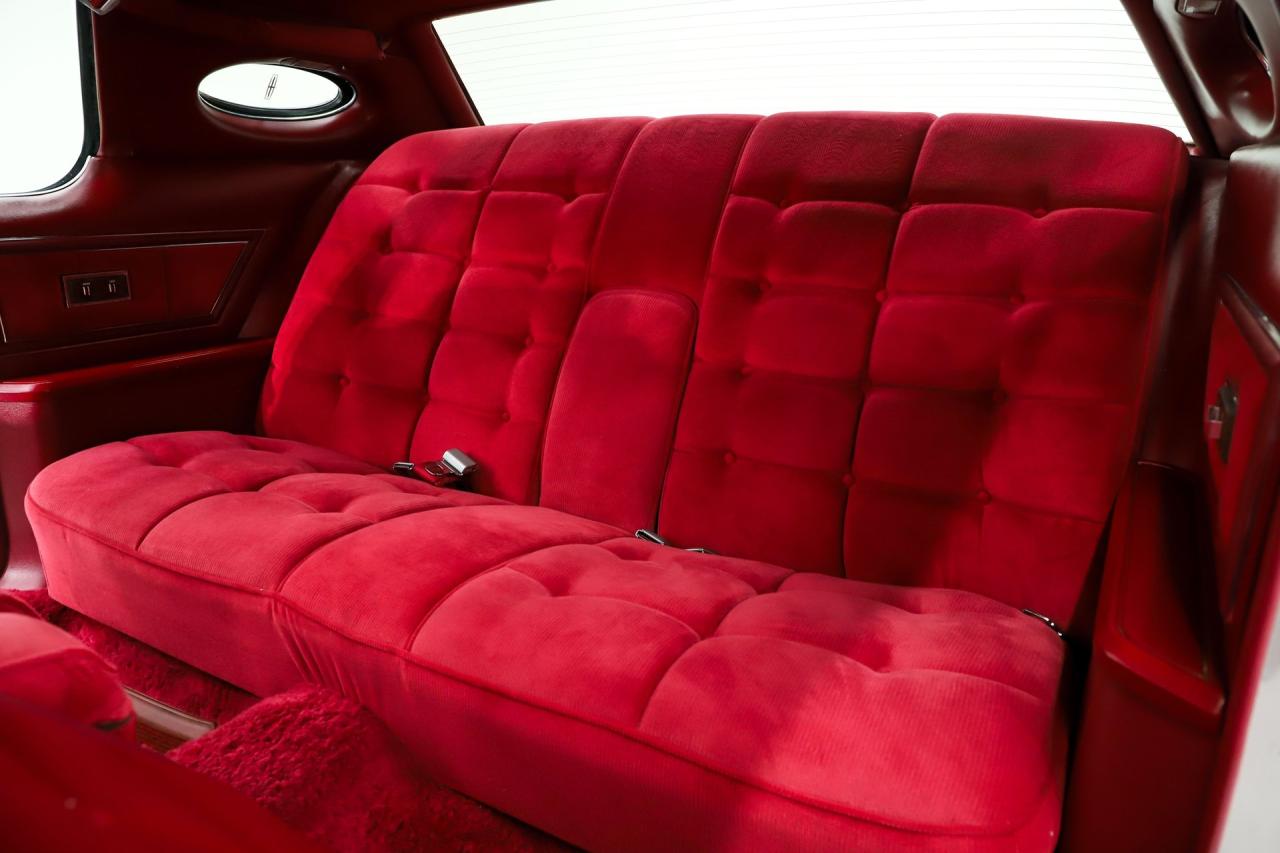 1973 Lincoln Continental MK IV Silver Luxury