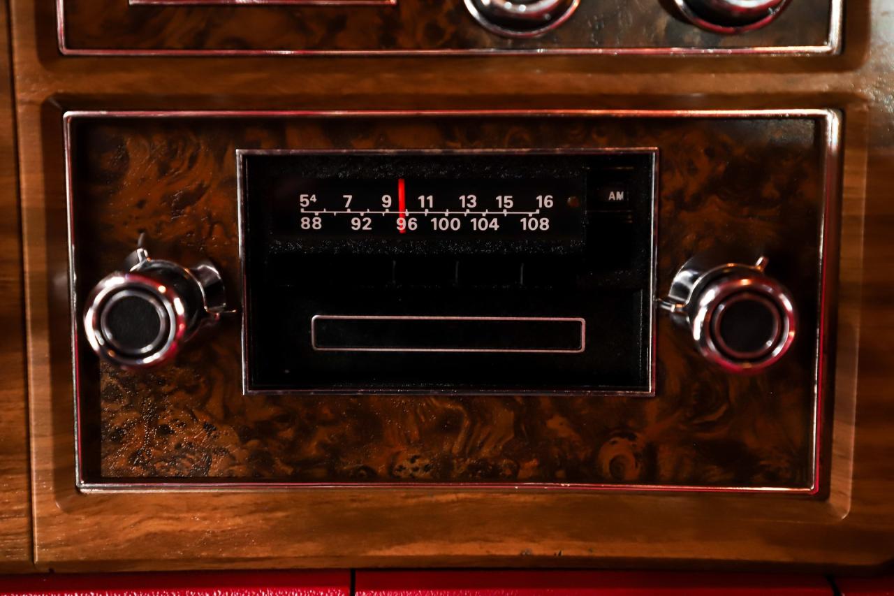 1973 Lincoln Continental MK IV Silver Luxury