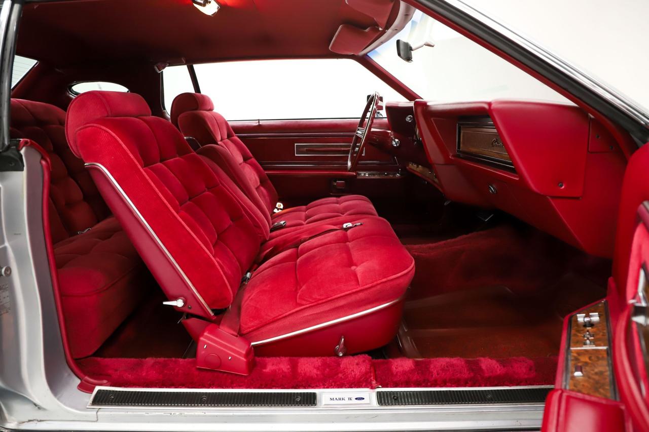 1973 Lincoln Continental MK IV Silver Luxury