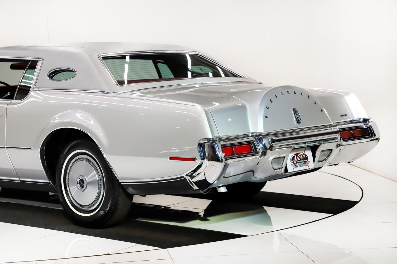 1973 Lincoln Continental MK IV Silver Luxury