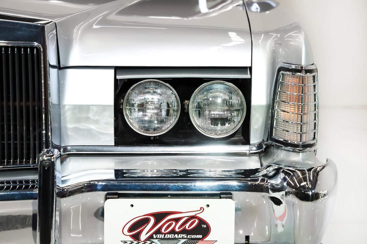 1973 Lincoln Continental MK IV Silver Luxury