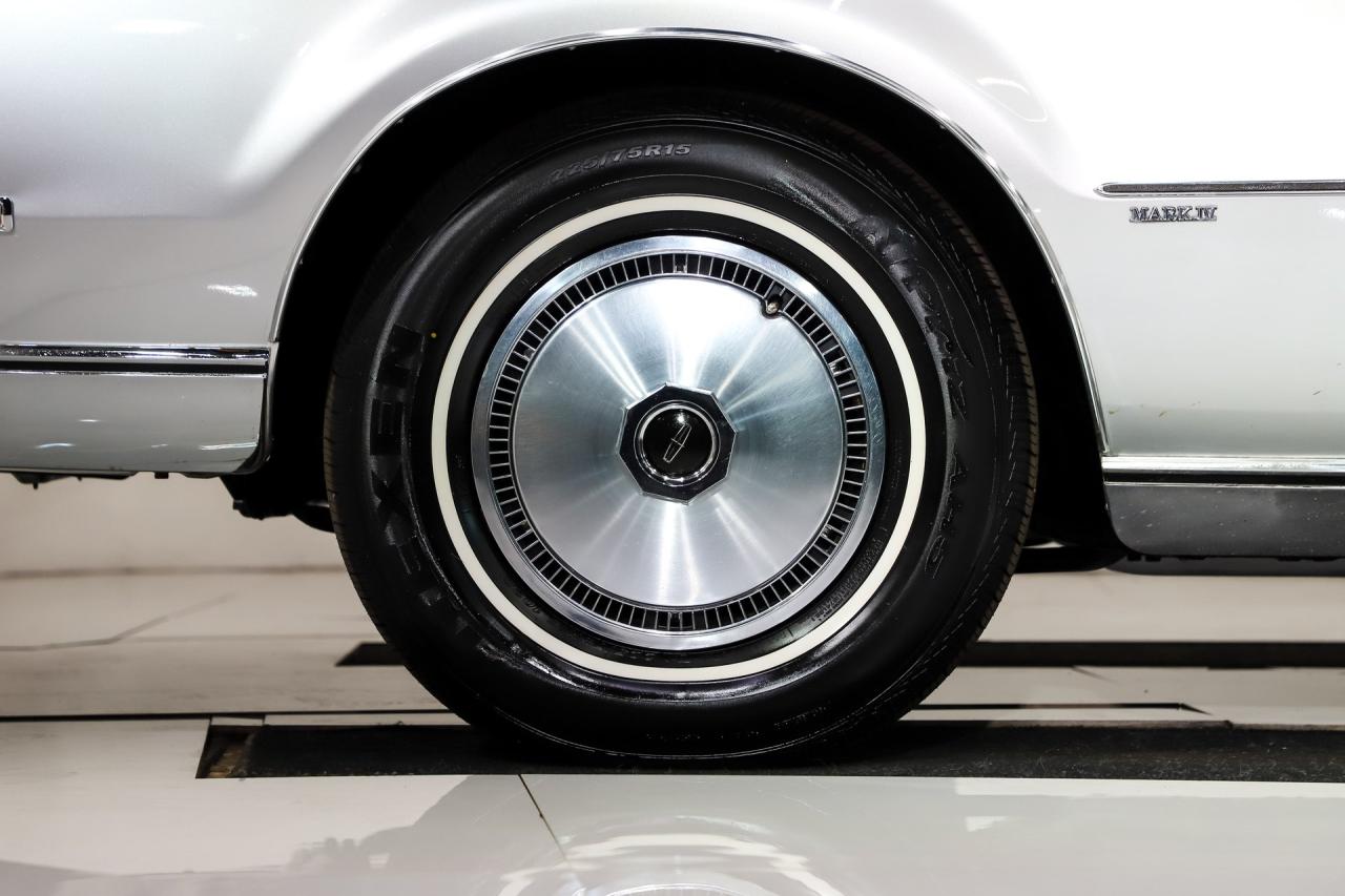 1973 Lincoln Continental MK IV Silver Luxury