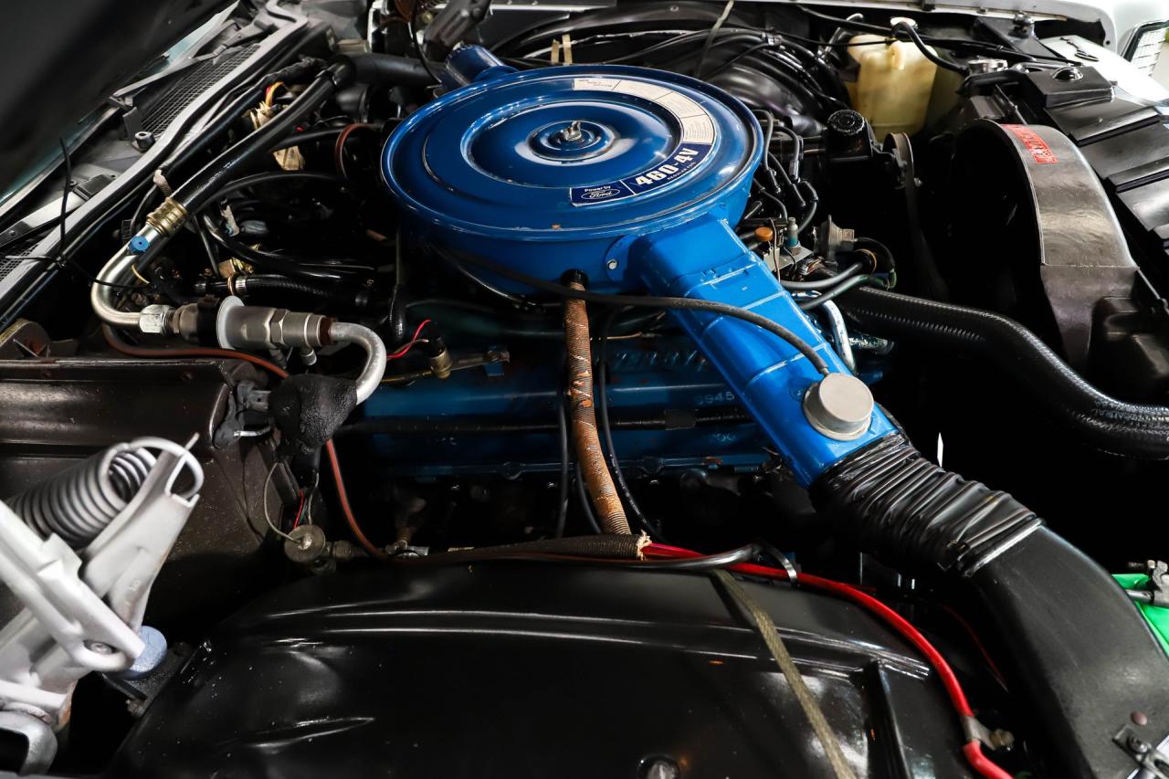 1973 Lincoln Continental MK IV Silver Luxury