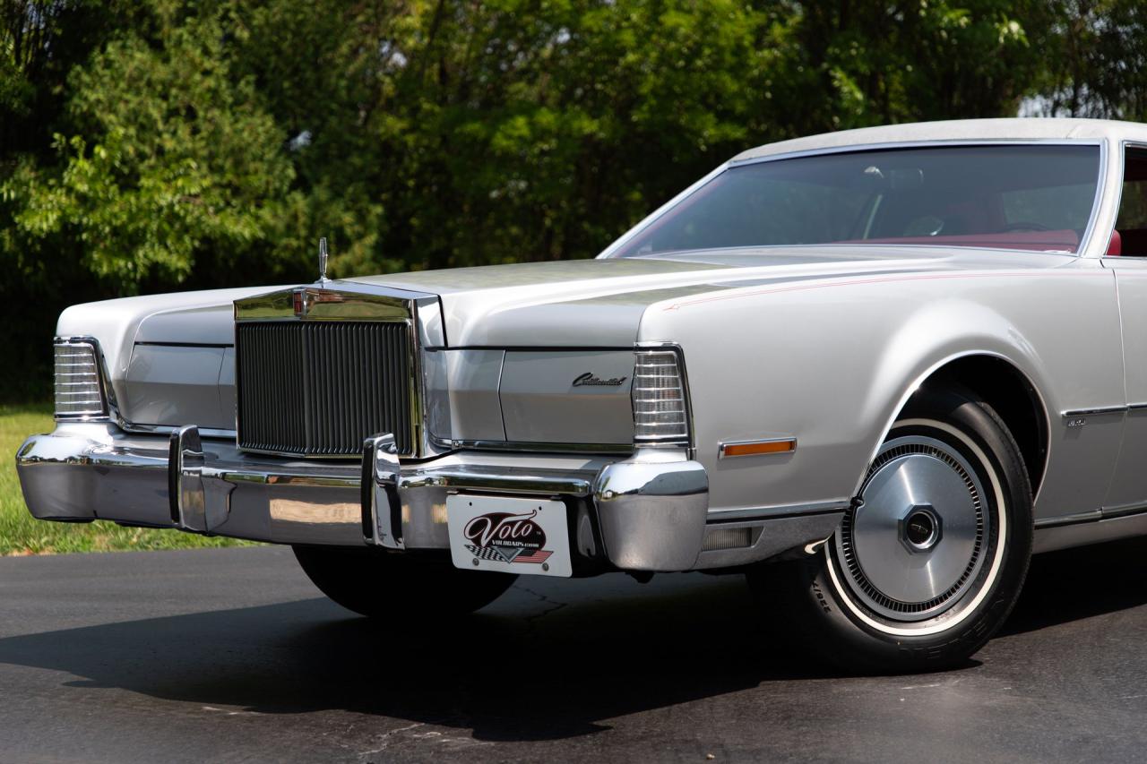 1973 Lincoln Continental MK IV Silver Luxury