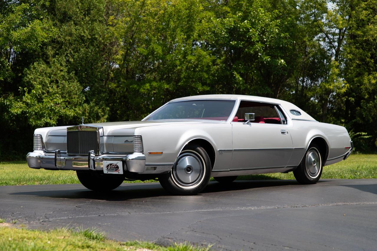 1973 Lincoln Continental MK IV Silver Luxury