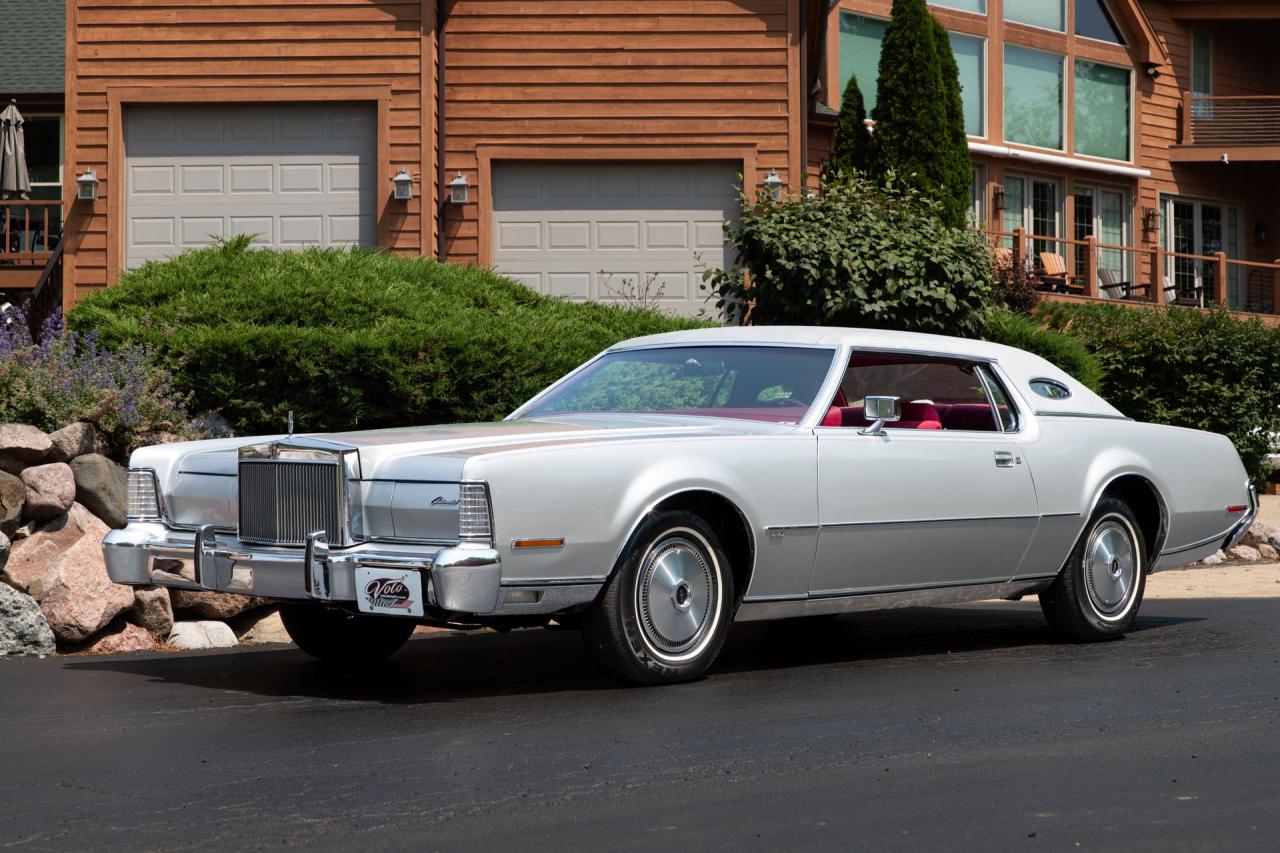 1973 Lincoln Continental MK IV Silver Luxury