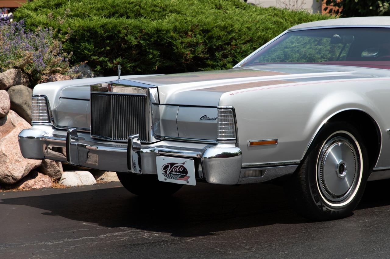 1973 Lincoln Continental MK IV Silver Luxury