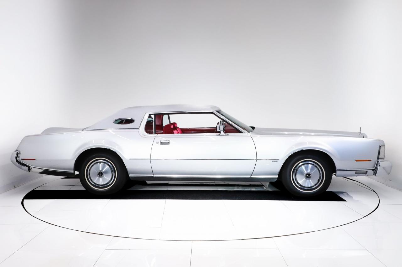 1973 Lincoln Continental MK IV Silver Luxury