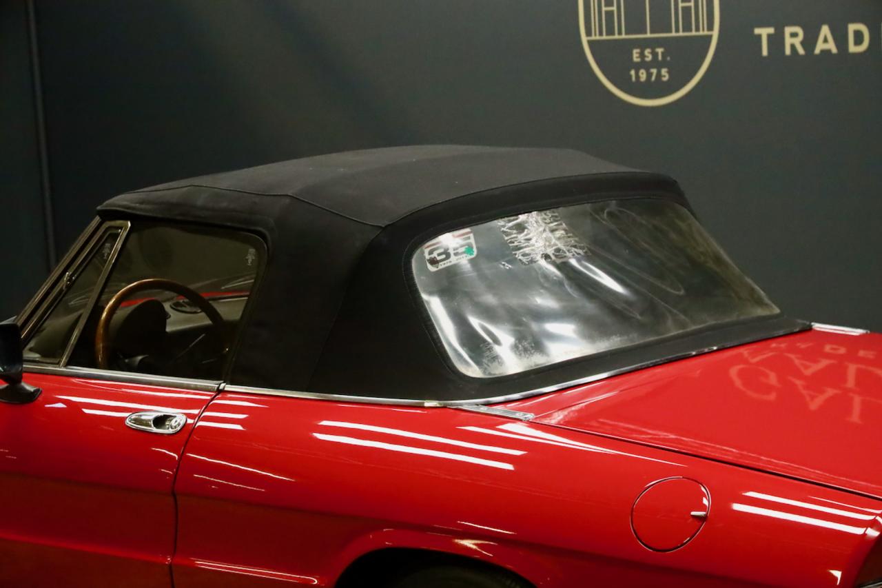 1982 Alfa Romeo 2000 Spider Veloce Trade-in-car