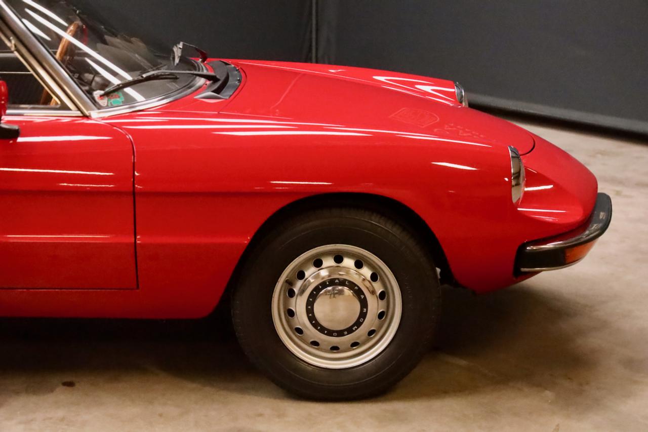 1982 Alfa Romeo 2000 Spider Veloce Trade-in-car