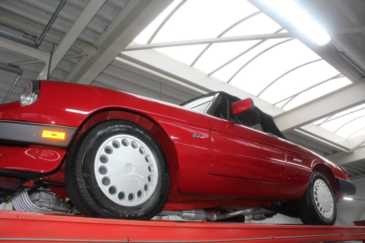 1988 Alfa Romeo Spider 2.0 Graduate