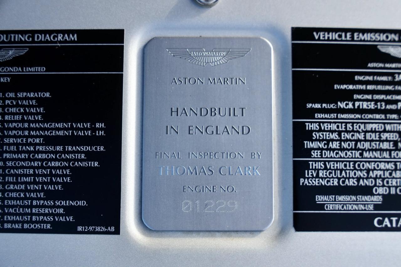 2003 Aston Martin Vanquish 5.9 V12 &ldquo;11.800 Miles&rdquo;