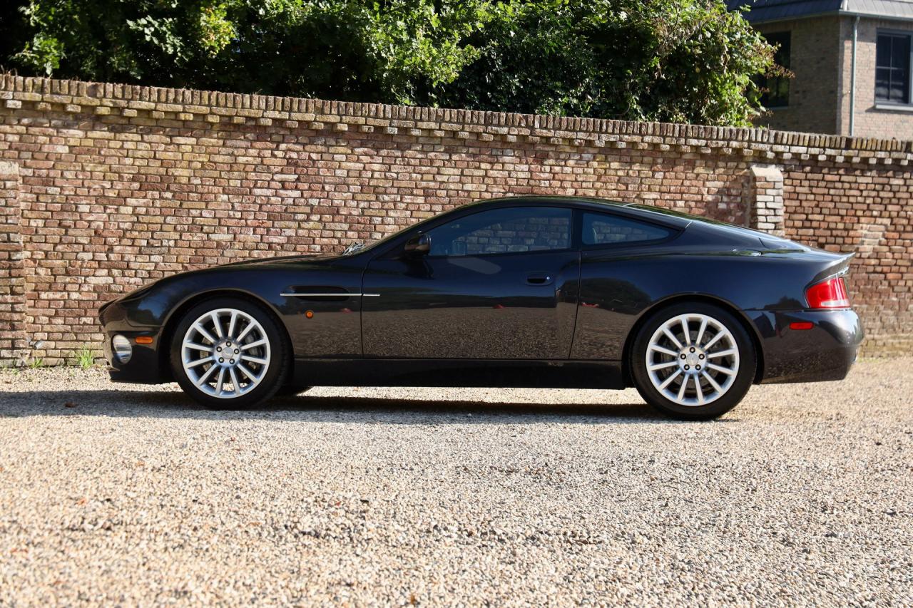 2003 Aston Martin Vanquish 5.9 V12 &ldquo;11.800 Miles&rdquo;