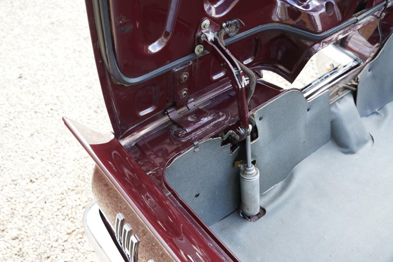 1960 Ford Thunderbird Convertible V8 352 ci