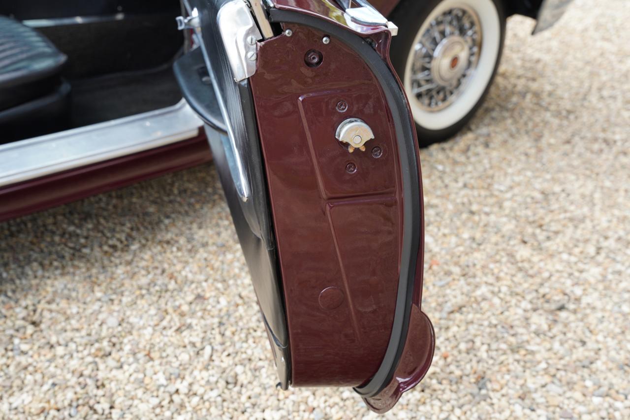 1960 Ford Thunderbird Convertible V8 352 ci